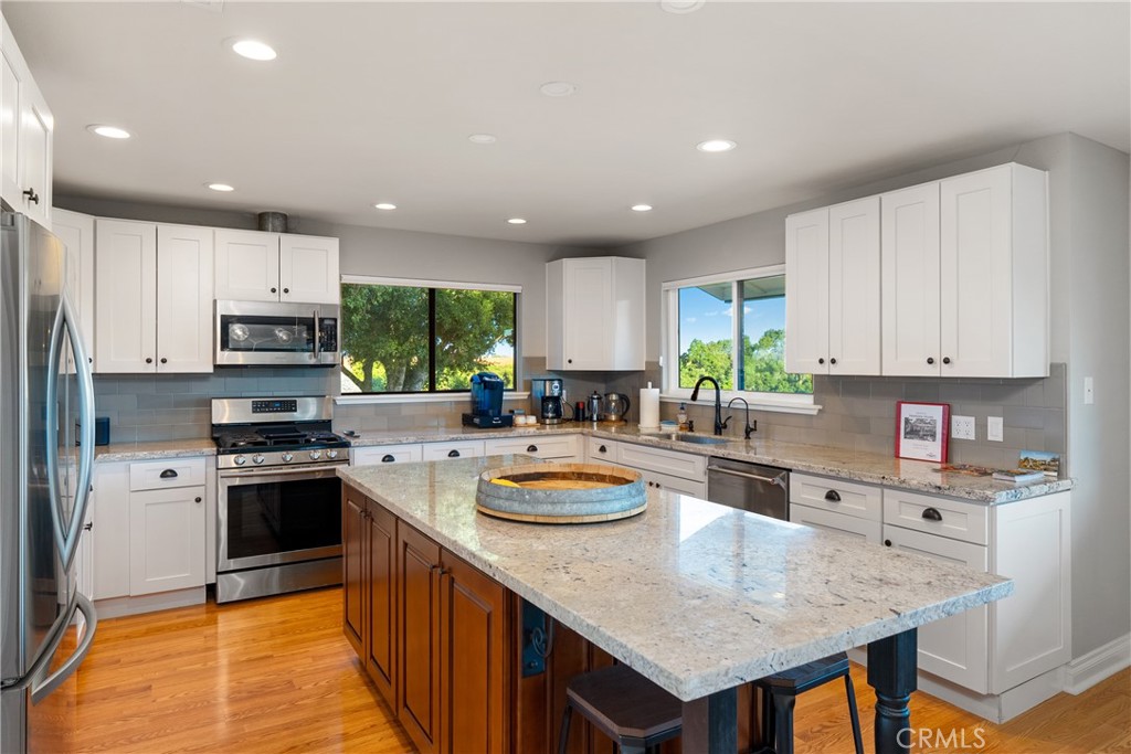 115 Booker Rd, Templeton, CA 93465