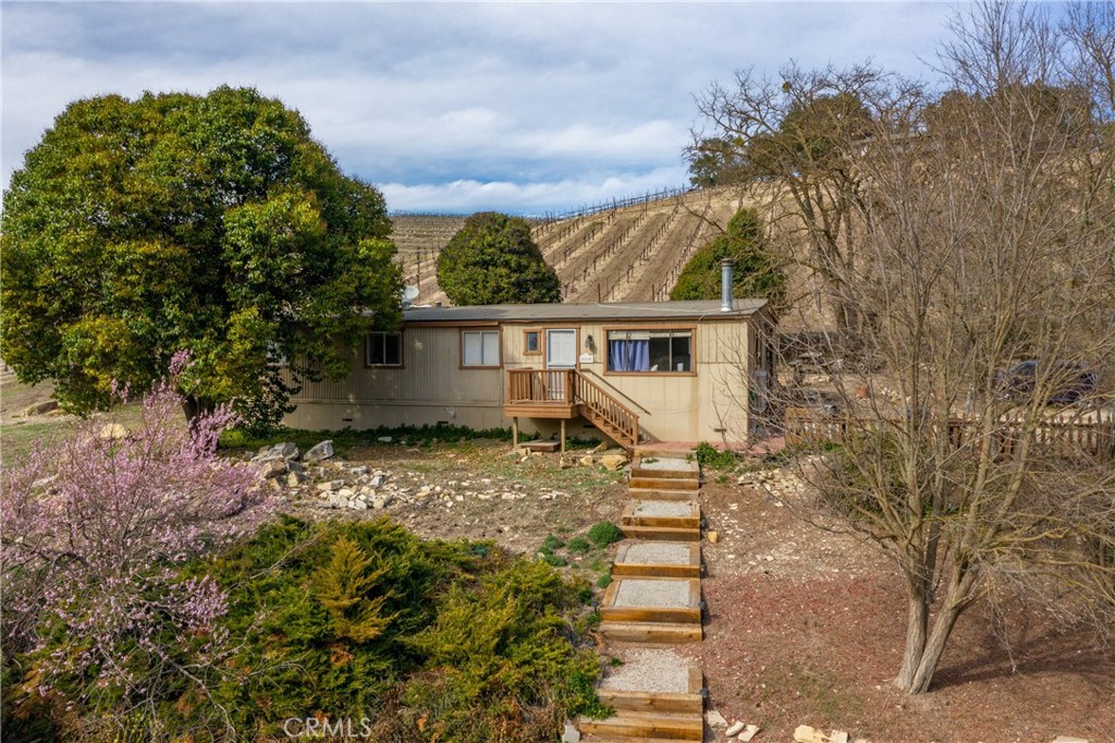 115 Booker Rd, Templeton, CA 93465