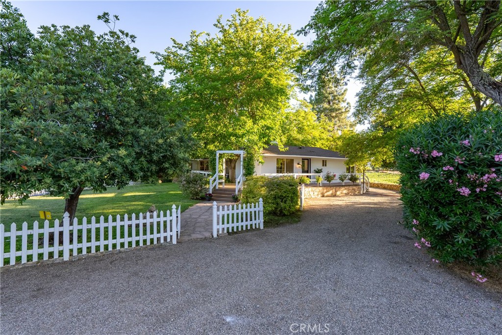 9480 Chimney Rock Rd, Paso Robles, CA 93446