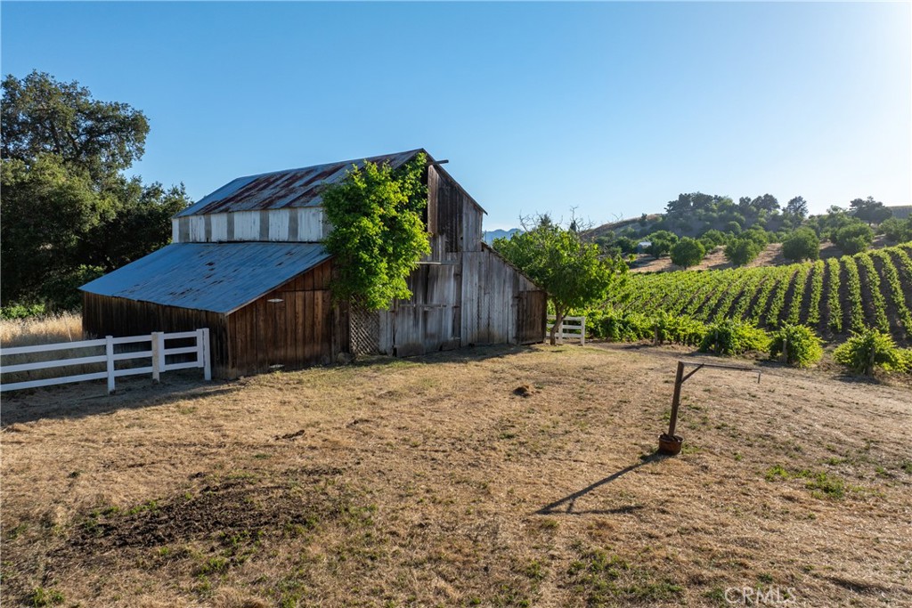 9480 Chimney Rock Rd, Paso Robles, CA 93446