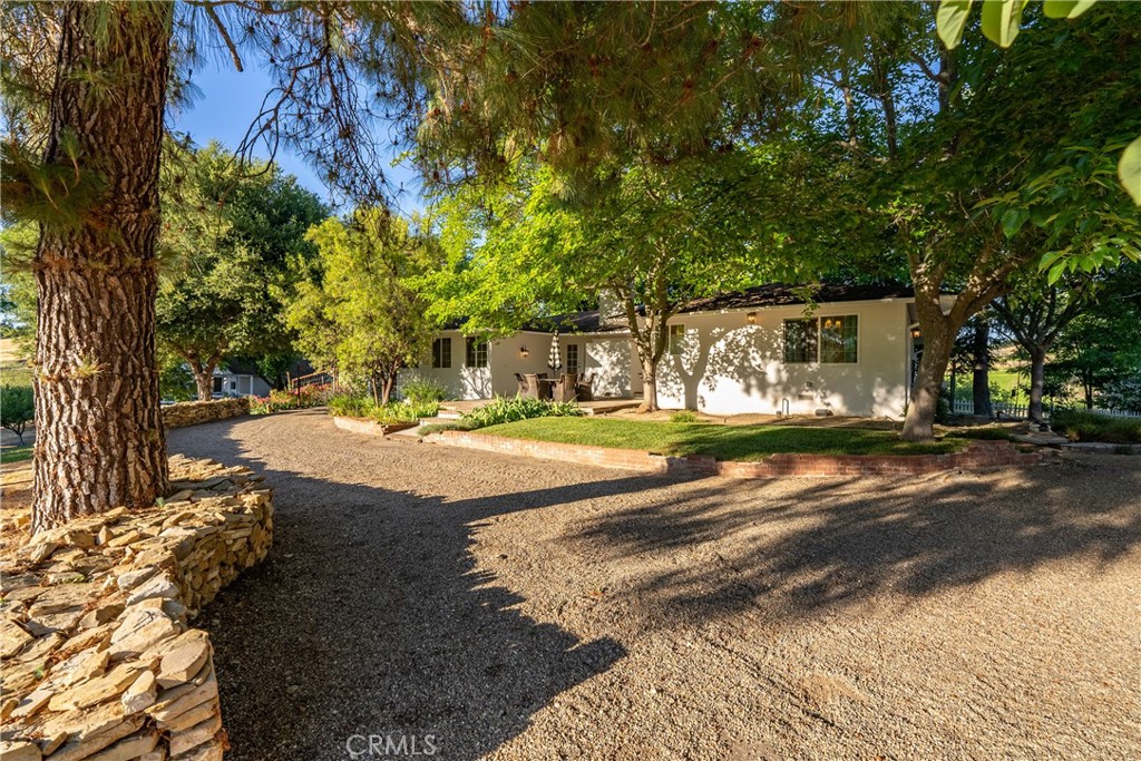 9480 Chimney Rock Rd, Paso Robles, CA 93446