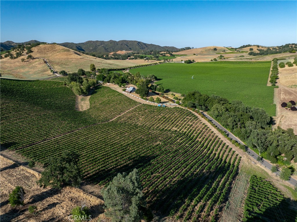 9480 Chimney Rock Rd, Paso Robles, CA 93446