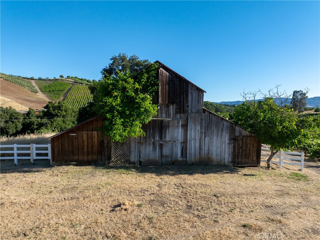 9480 Chimney Rock Rd, Paso Robles, CA 93446