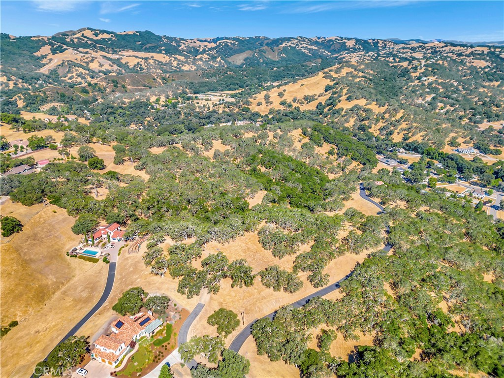 6452 Alta Pradera Ln, Atascadero, CA 93422