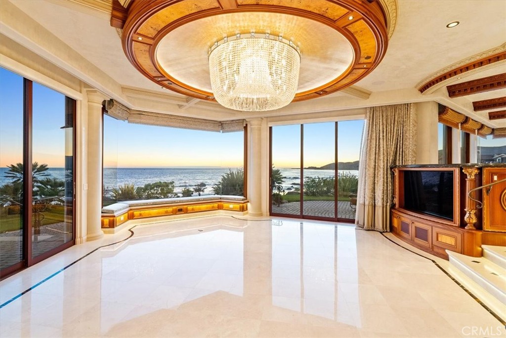 502 Pacific Ave, Cayucos, CA 93430