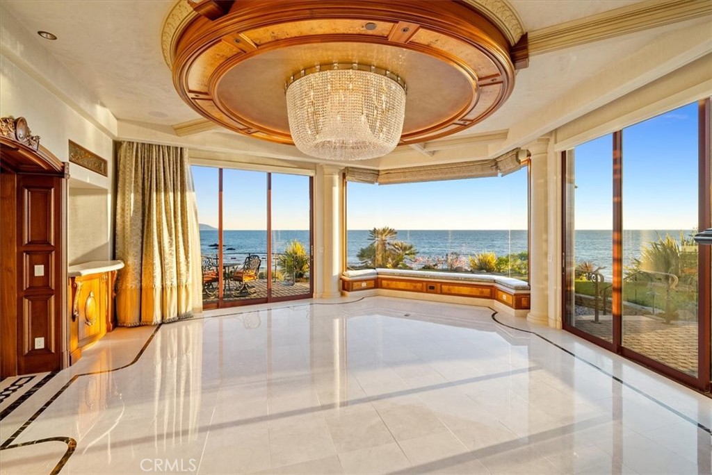 502 Pacific Ave, Cayucos, CA 93430