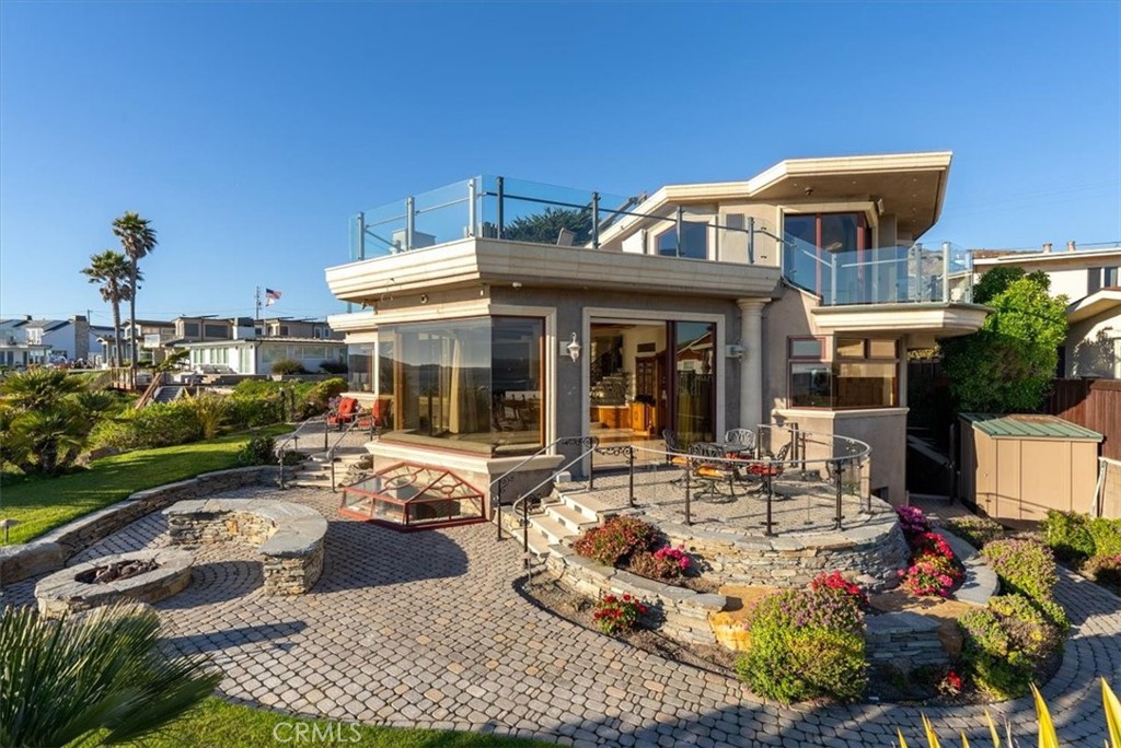 502 Pacific Ave, Cayucos, CA 93430