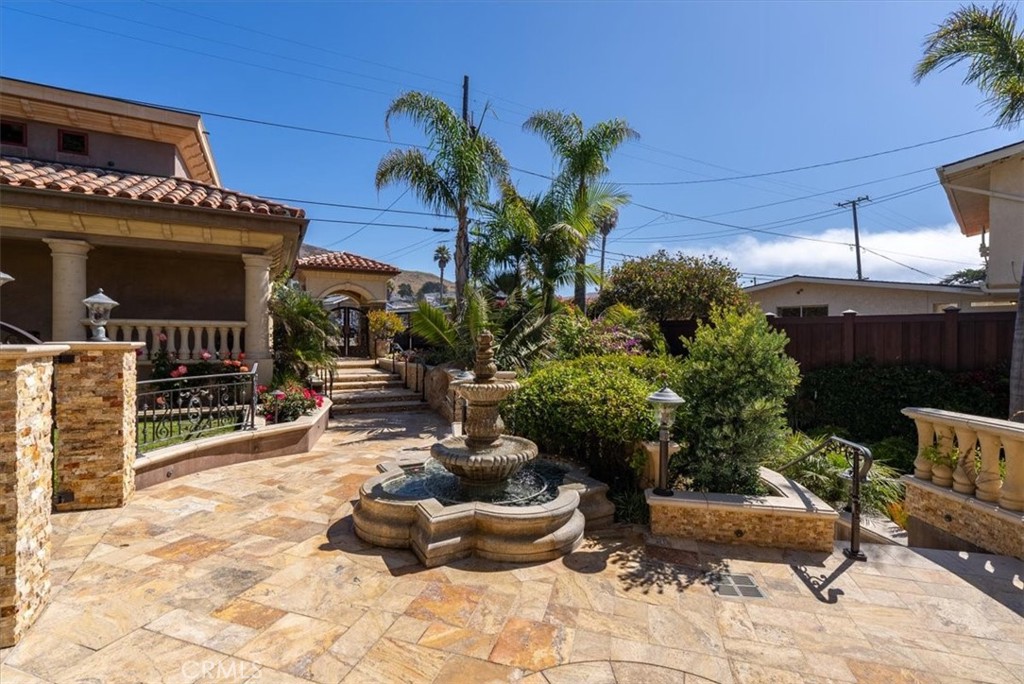 502 Pacific Ave, Cayucos, CA 93430