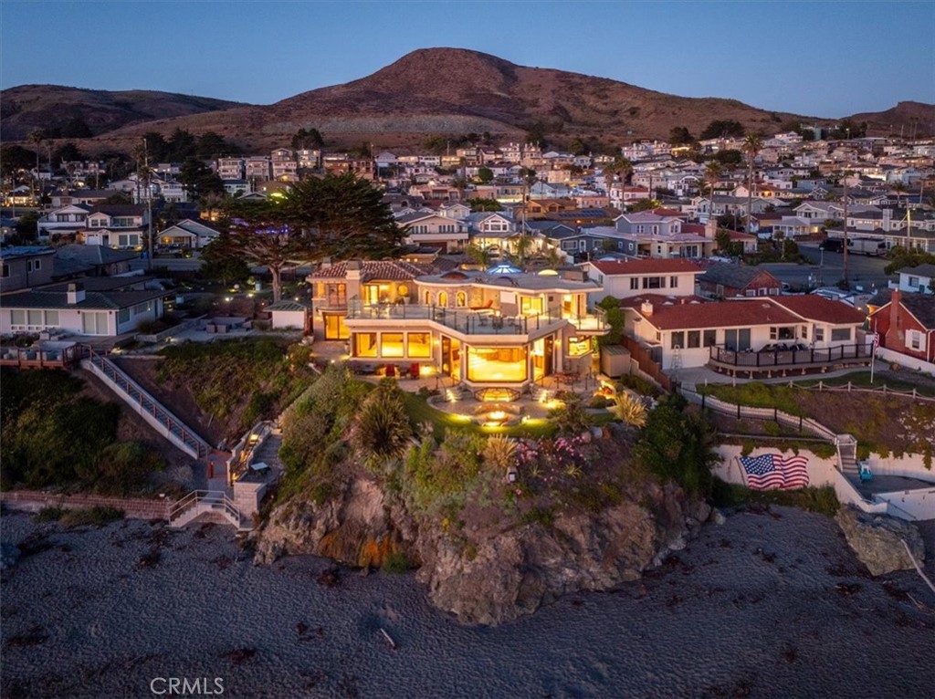 502 Pacific Ave, Cayucos, CA 93430