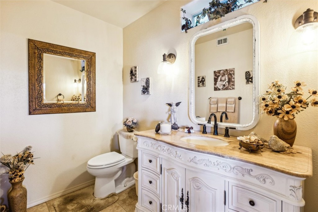 5503 Whispering Pines Ln, Paso Robles, CA 93446