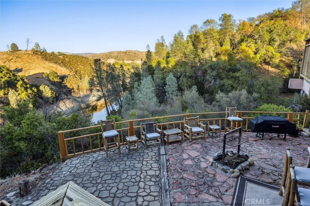 5503 Whispering Pines Ln, Paso Robles, CA 93446