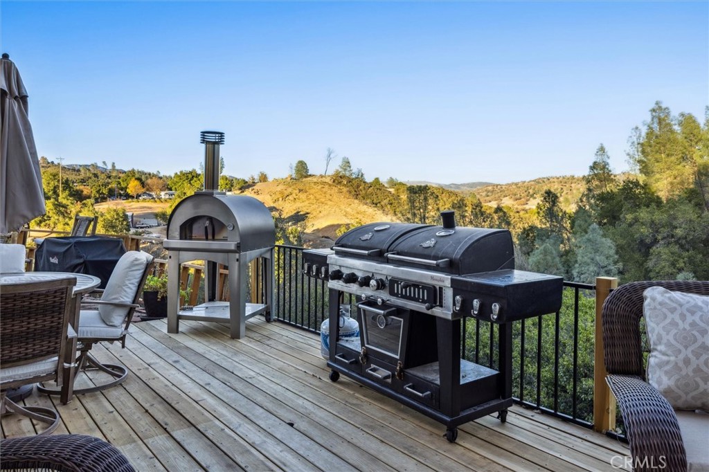 5503 Whispering Pines Ln, Paso Robles, CA 93446