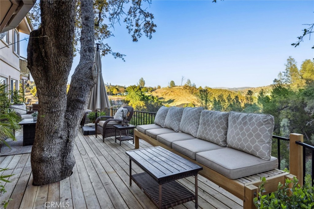 5503 Whispering Pines Ln, Paso Robles, CA 93446