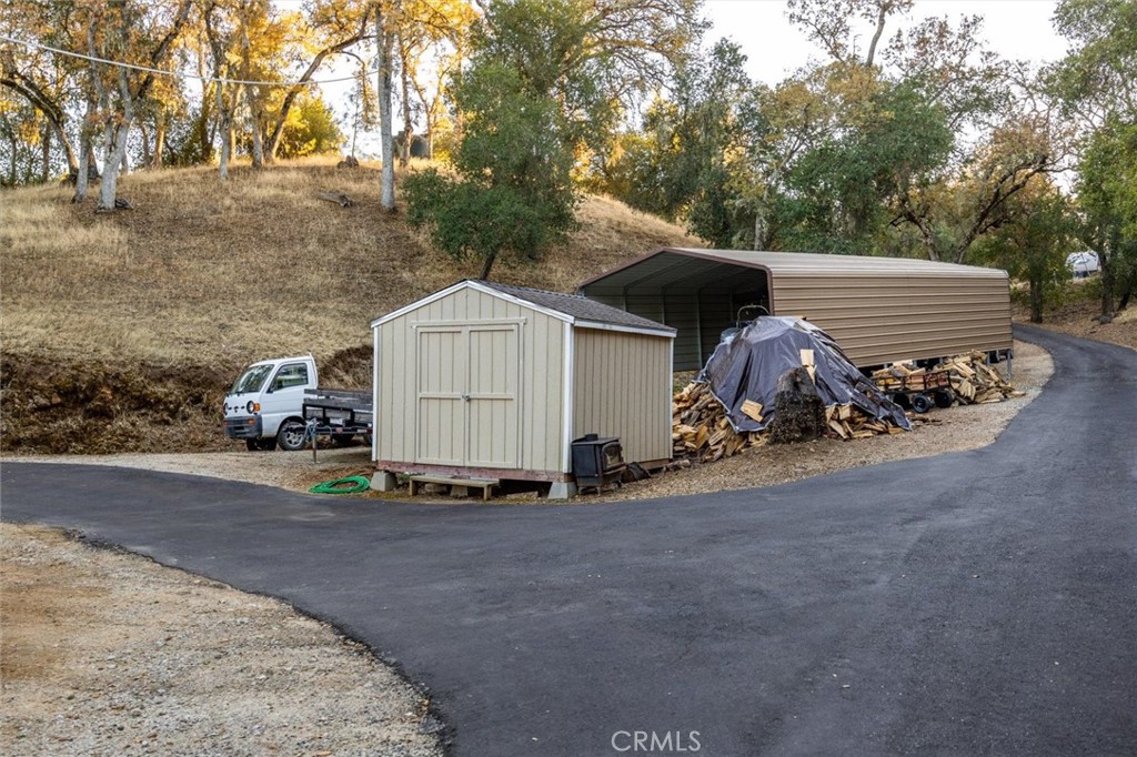 5503 Whispering Pines Ln, Paso Robles, CA 93446