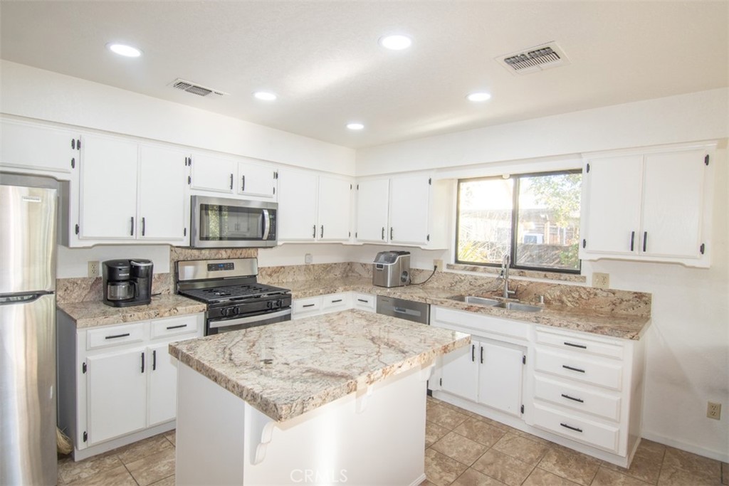 2786 Black Horse Ln, Paso Robles, CA 93446