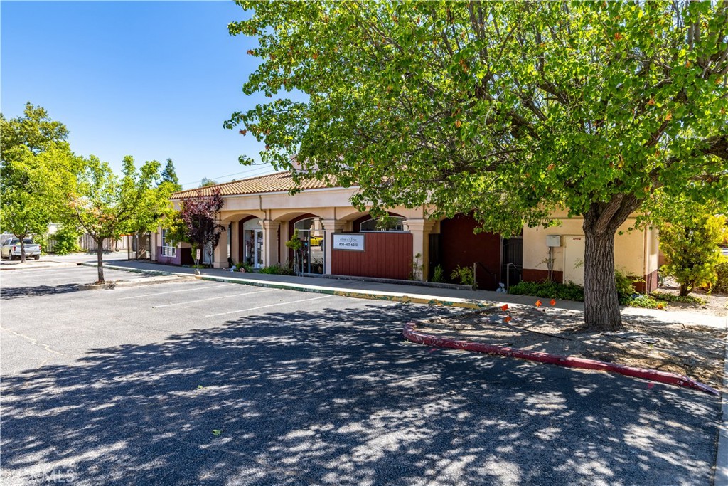 9955 El Camino Real, Atascadero, CA 93422
