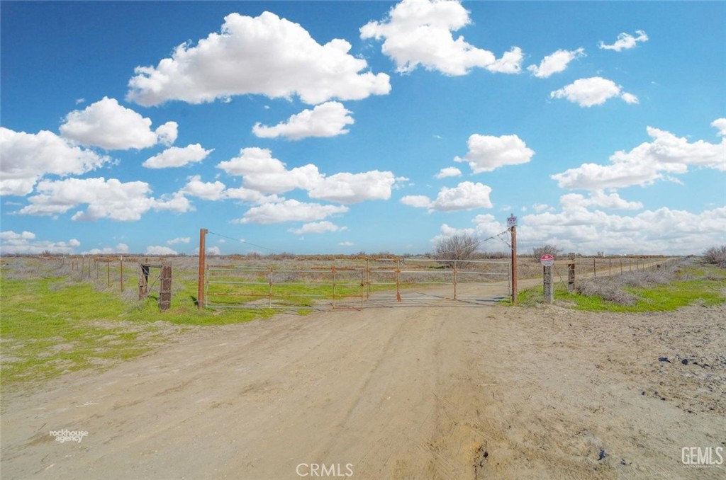 11484 Corcoran Rd, Wasco, CA 93280