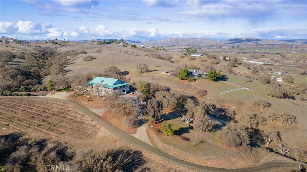 390 San Marcos Rd, Paso Robles, CA 93446