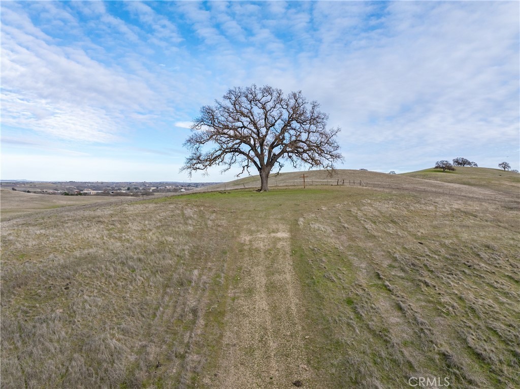 2450 Golden Hill Rd, Paso Robles, CA 93446