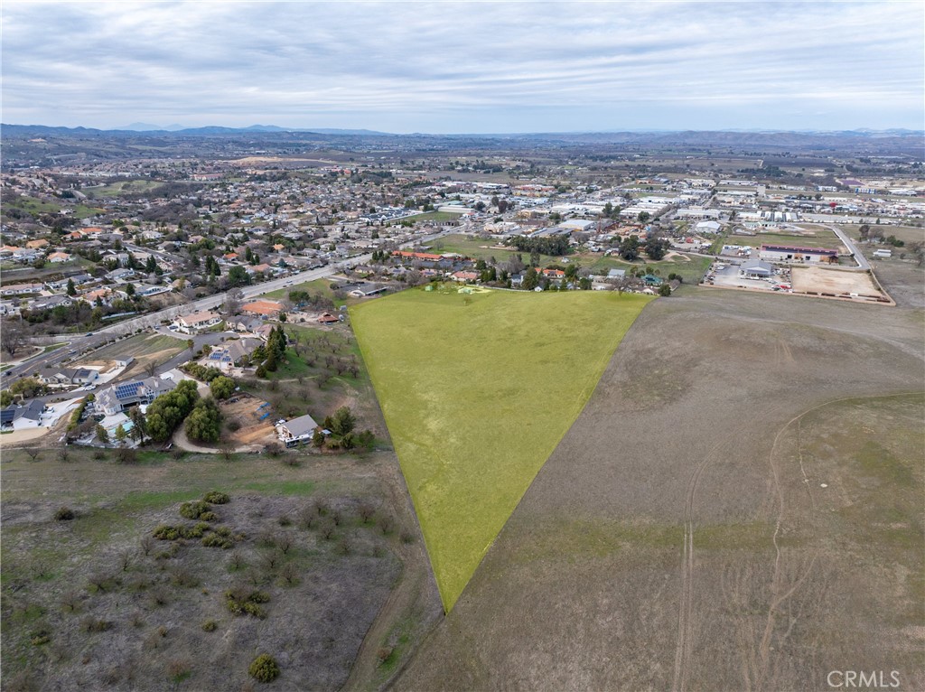 2450 Golden Hill Rd, Paso Robles, CA 93446