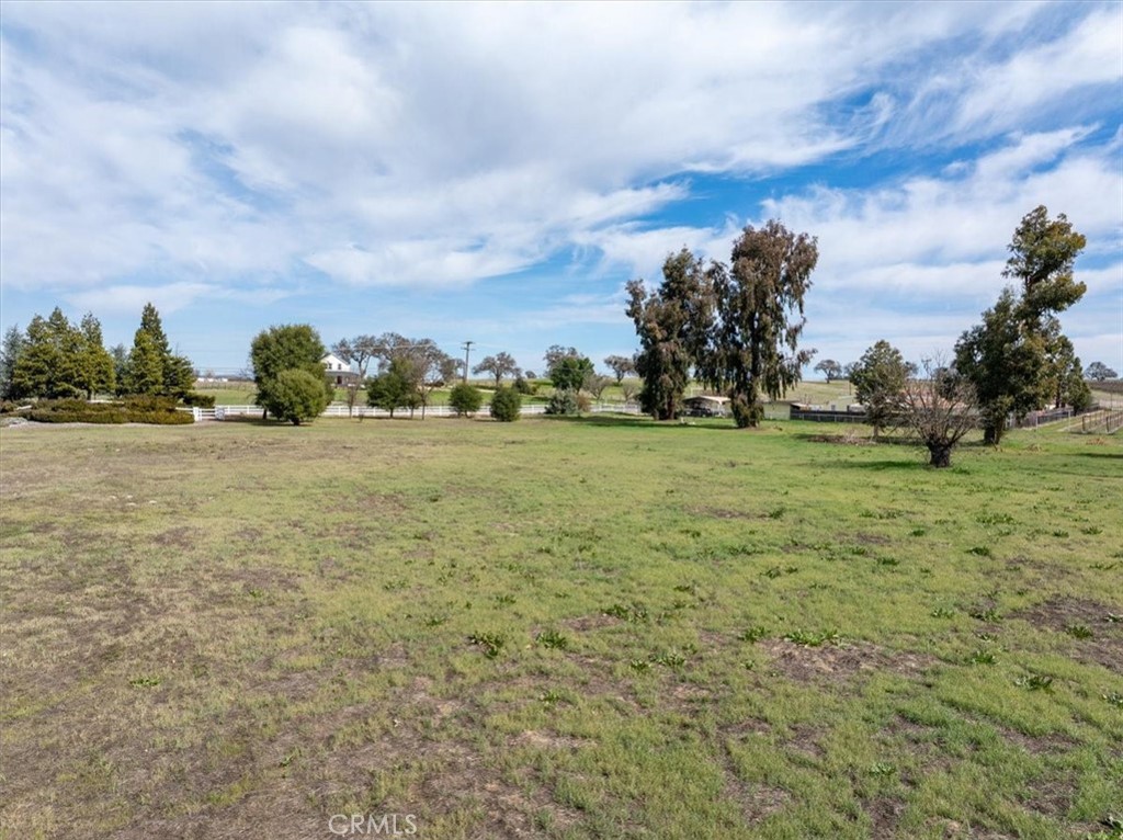 1810 Laguna Del Campo, Templeton, CA 93465