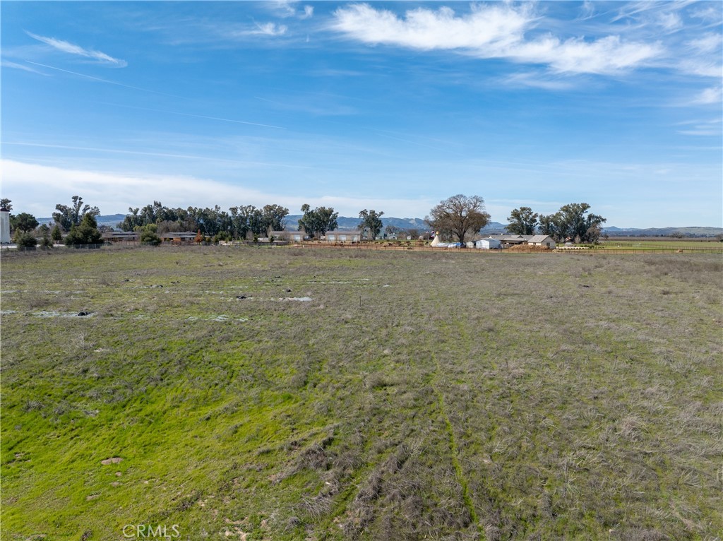 5185 Airport Rd, Paso Robles, CA 93446