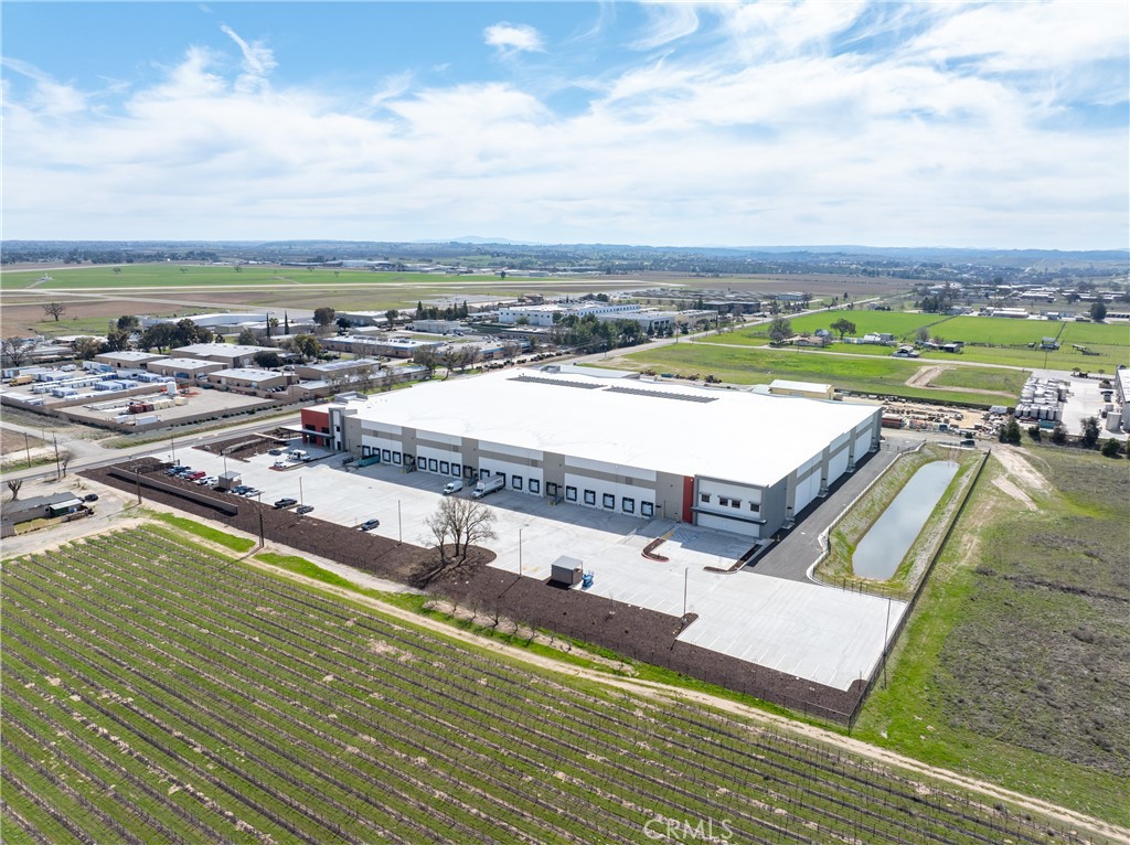 5185 Airport Rd, Paso Robles, CA 93446