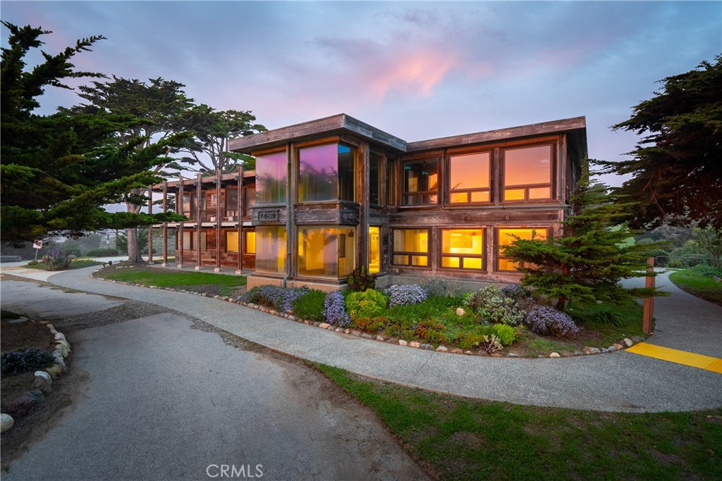 7432 Exotic Garden Dr, Cambria, CA 93428