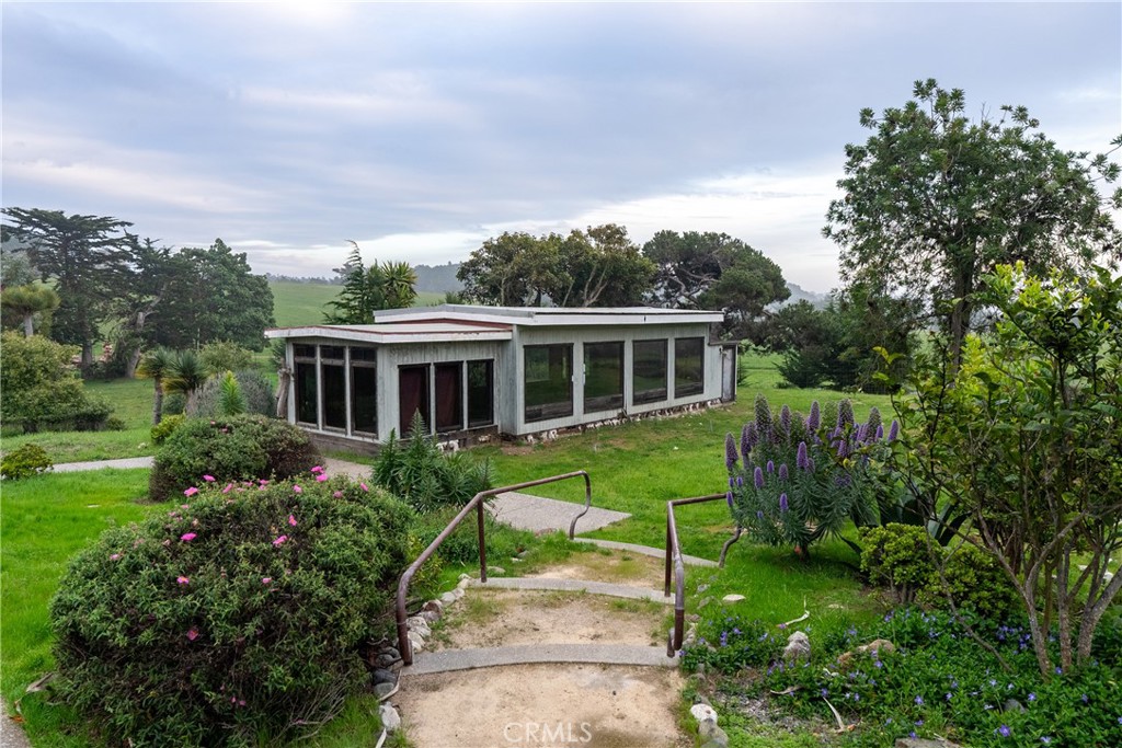 7432 Exotic Garden Dr, Cambria, CA 93428