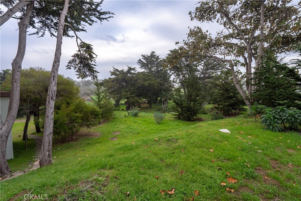 7432 Exotic Garden Dr, Cambria, CA 93428