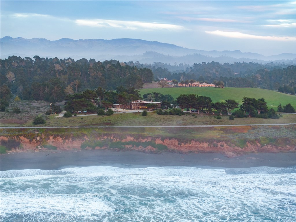 7432 Exotic Garden Dr, Cambria, CA 93428