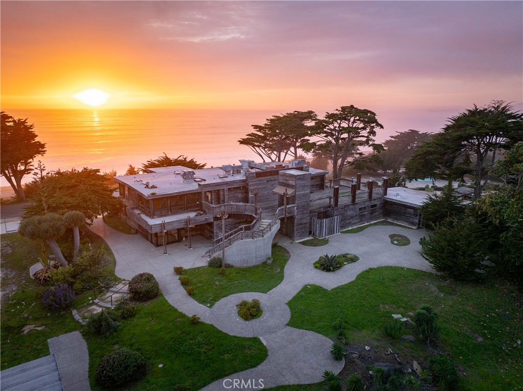 7432 Exotic Garden Dr, Cambria, CA 93428