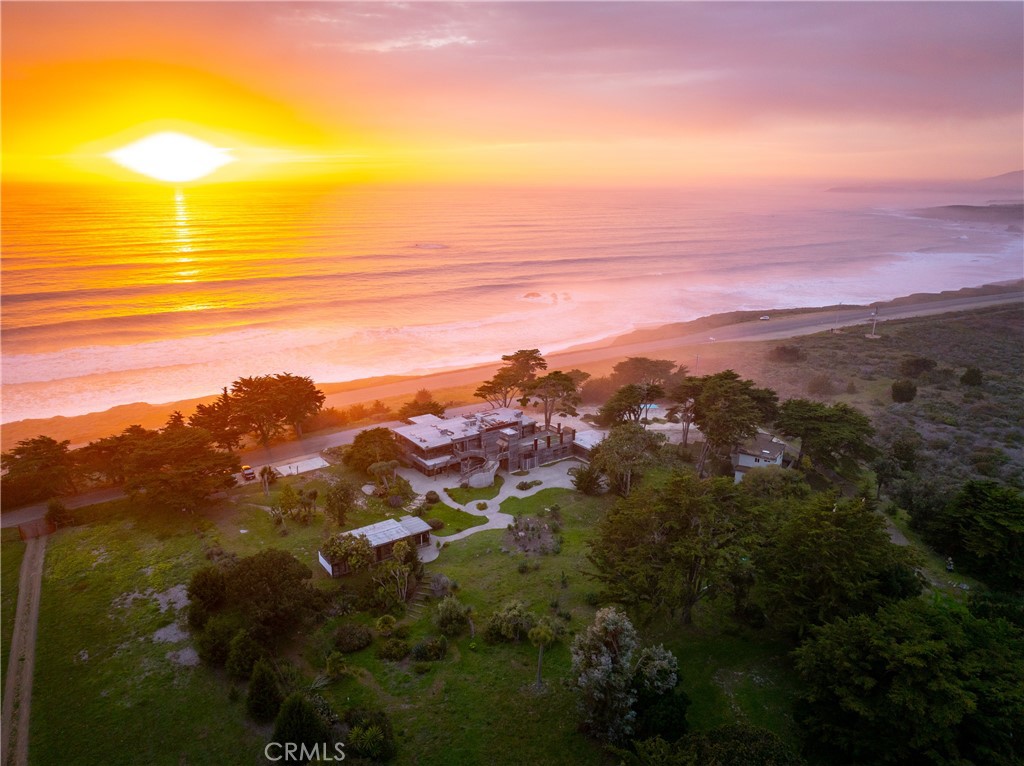 7432 Exotic Garden Dr, Cambria, CA 93428