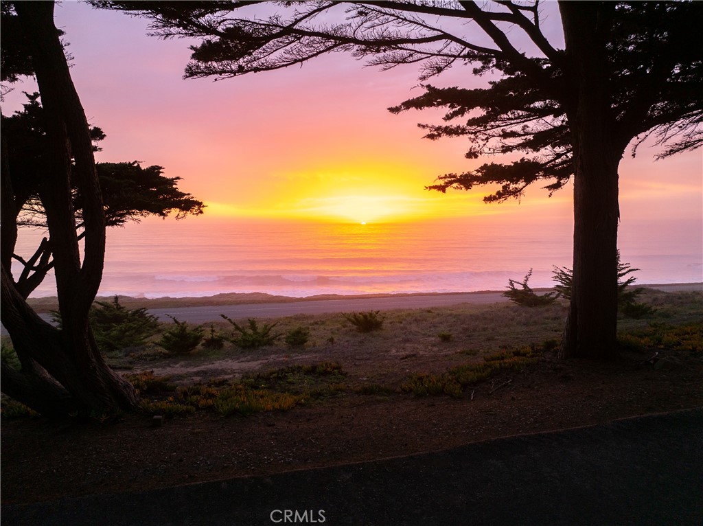 7432 Exotic Garden Dr, Cambria, CA 93428