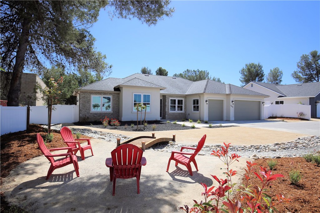 2050 Prospect Ave, Paso Robles, CA 93446
