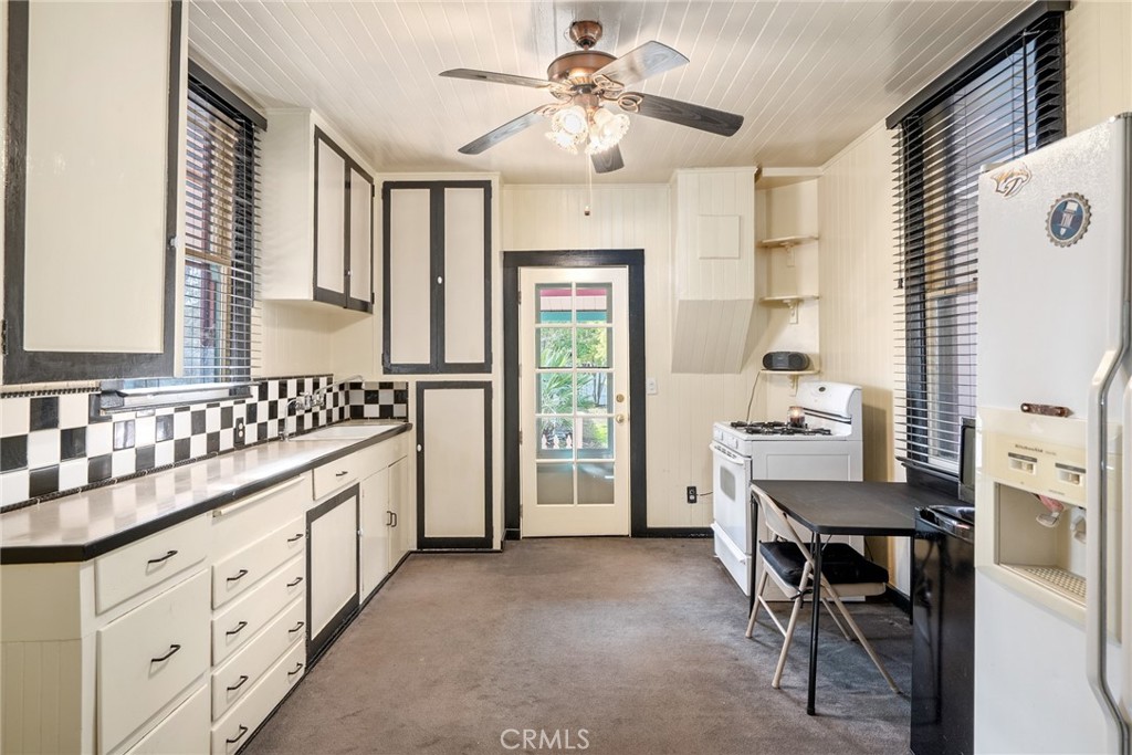 1803 Pine St, Paso Robles, CA 93446