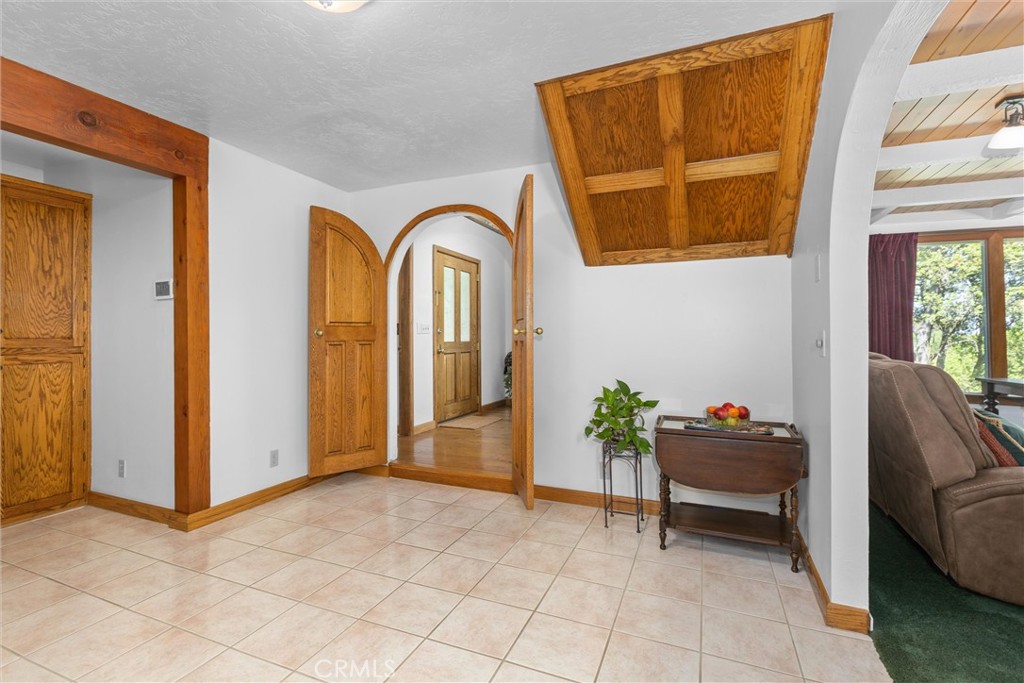 2015 Alturas Rd, Atascadero, CA 93422