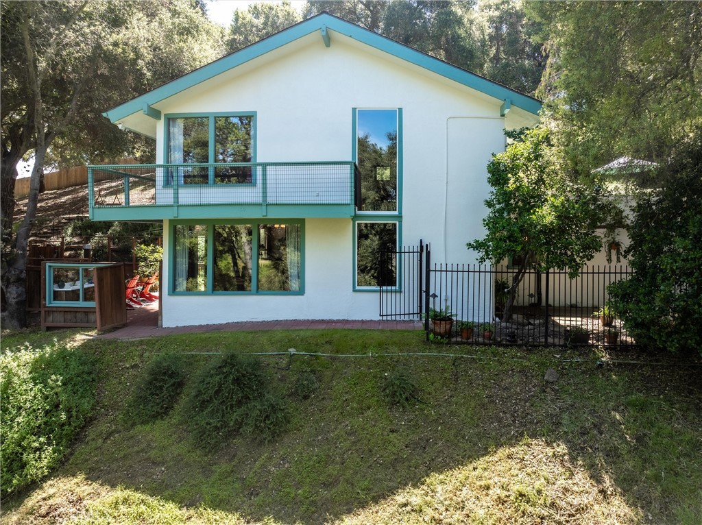 2015 Alturas Rd, Atascadero, CA 93422