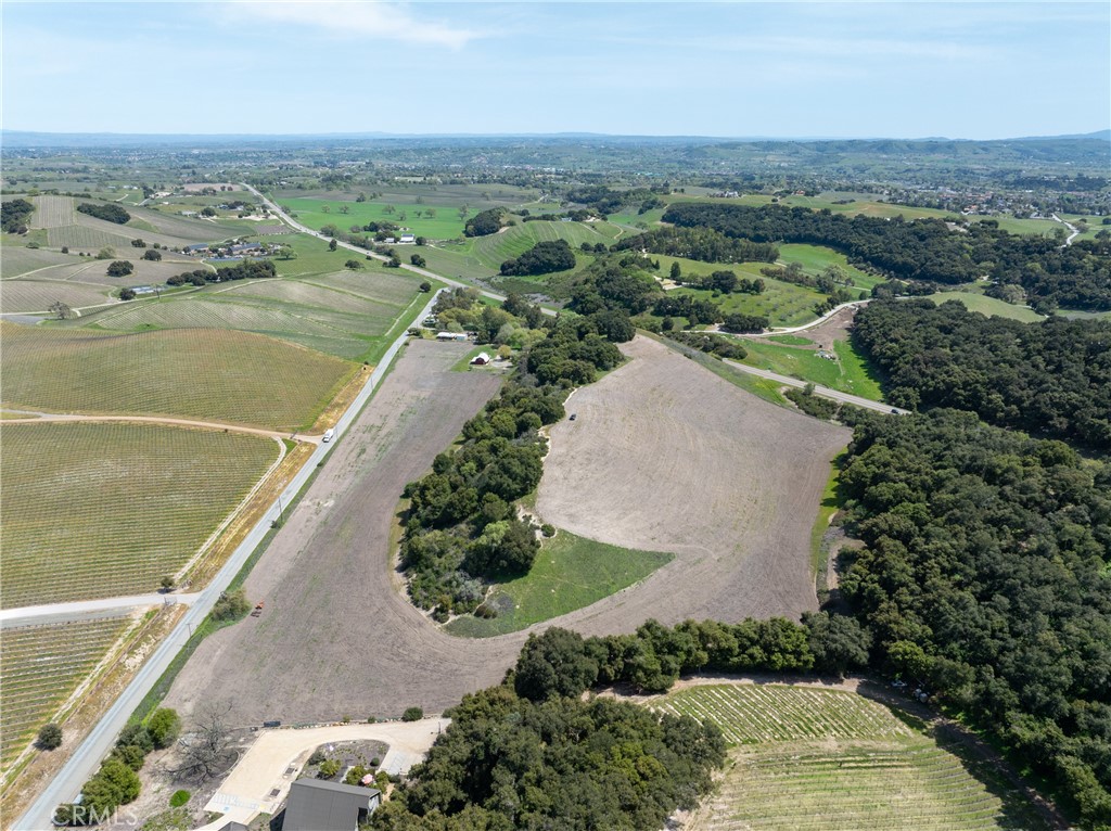 2925 Oakdale Rd, Paso Robles, CA 93446