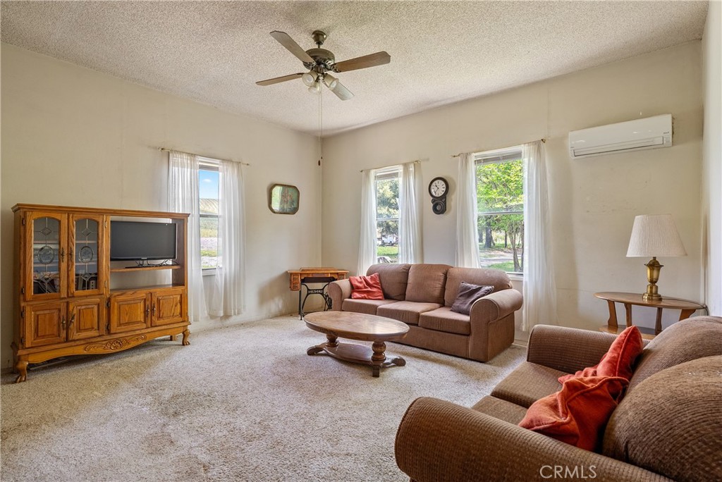 2925 Oakdale Rd, Paso Robles, CA 93446