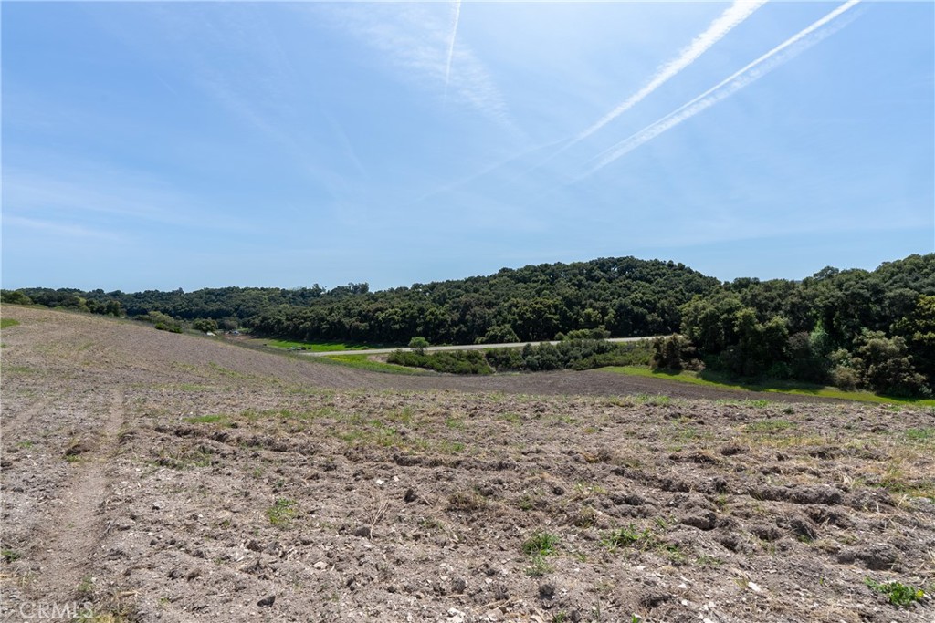 2925 Oakdale Rd, Paso Robles, CA 93446