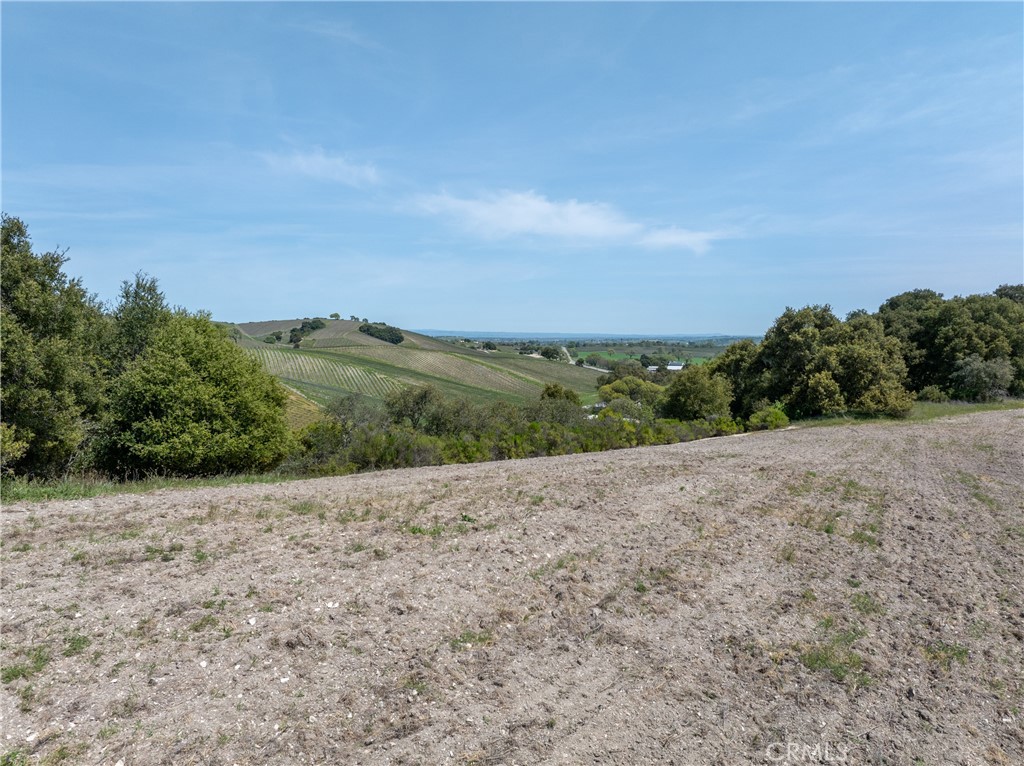 2925 Oakdale Rd, Paso Robles, CA 93446