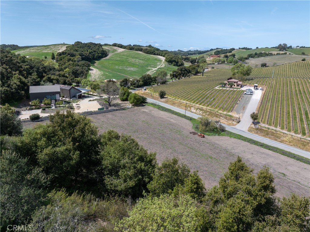 2925 Oakdale Rd, Paso Robles, CA 93446
