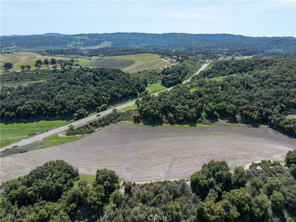 2925 Oakdale Rd, Paso Robles, CA 93446