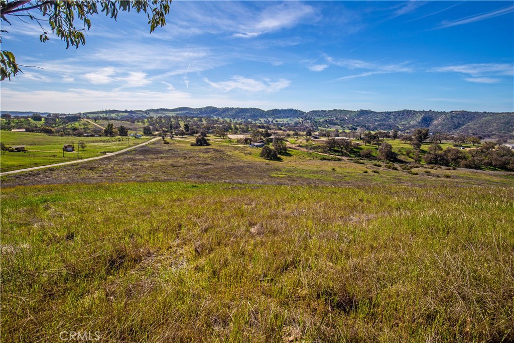 930 Windwood Rd, Paso Robles, CA 93446