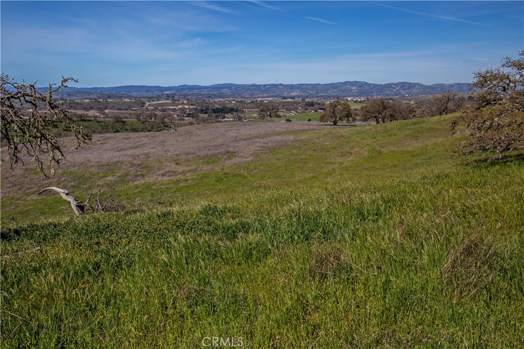 930 Windwood Rd, Paso Robles, CA 93446