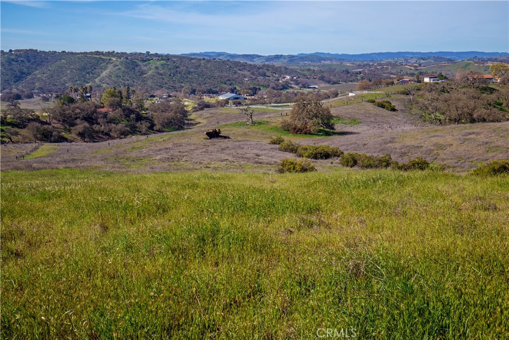 930 Windwood Rd, Paso Robles, CA 93446