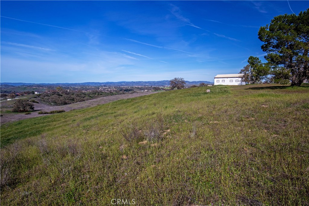 930 Windwood Rd, Paso Robles, CA 93446