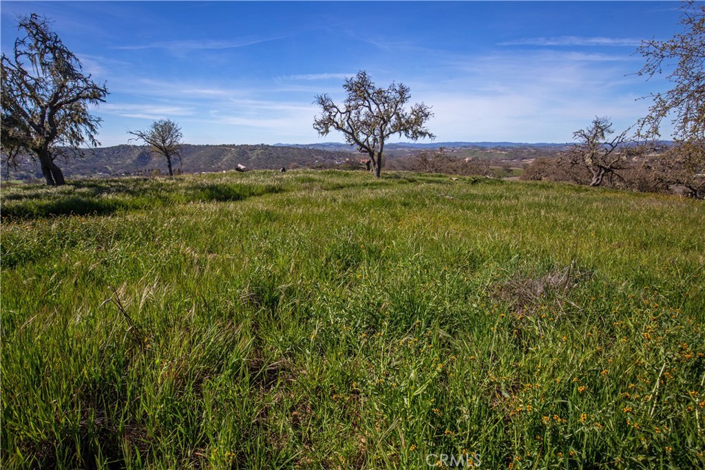 930 Windwood Rd, Paso Robles, CA 93446