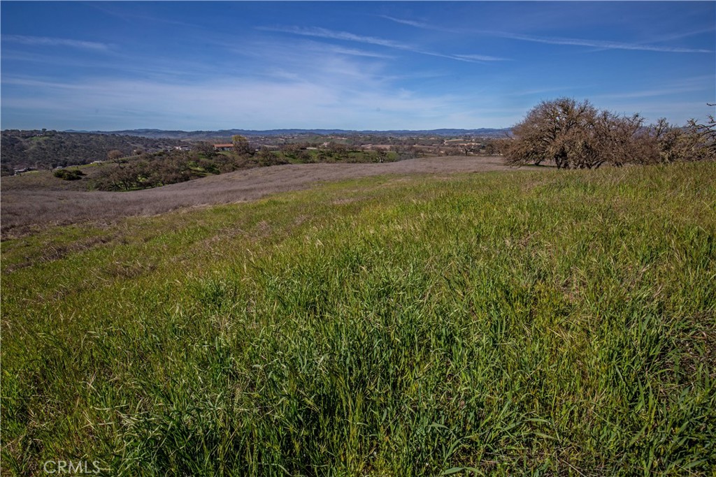 930 Windwood Rd, Paso Robles, CA 93446